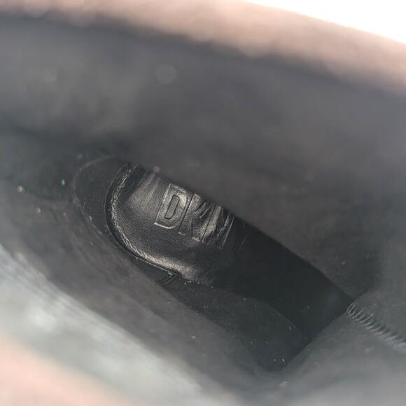 DKNY Padded Cerise Pointed Toe Block Heel Booties Women's Size US5M EU35 - Picture 11 of 11